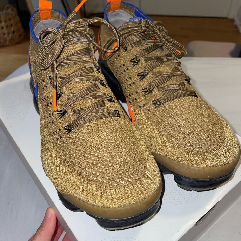 Nike Air Vapormax Flyknit 2 Brown with Orange and Blue